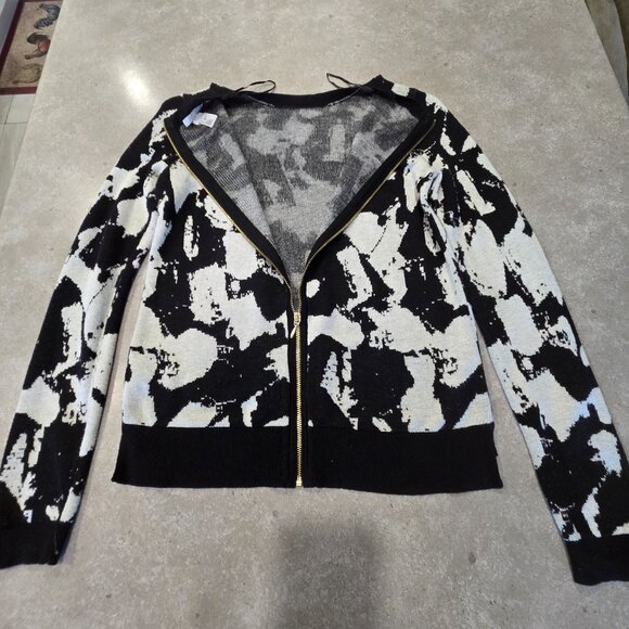 H&M Women's Graphic Print Long Sleeves Knit w/Back Zipper - Black/Cream - SML - Picture 11 of 13